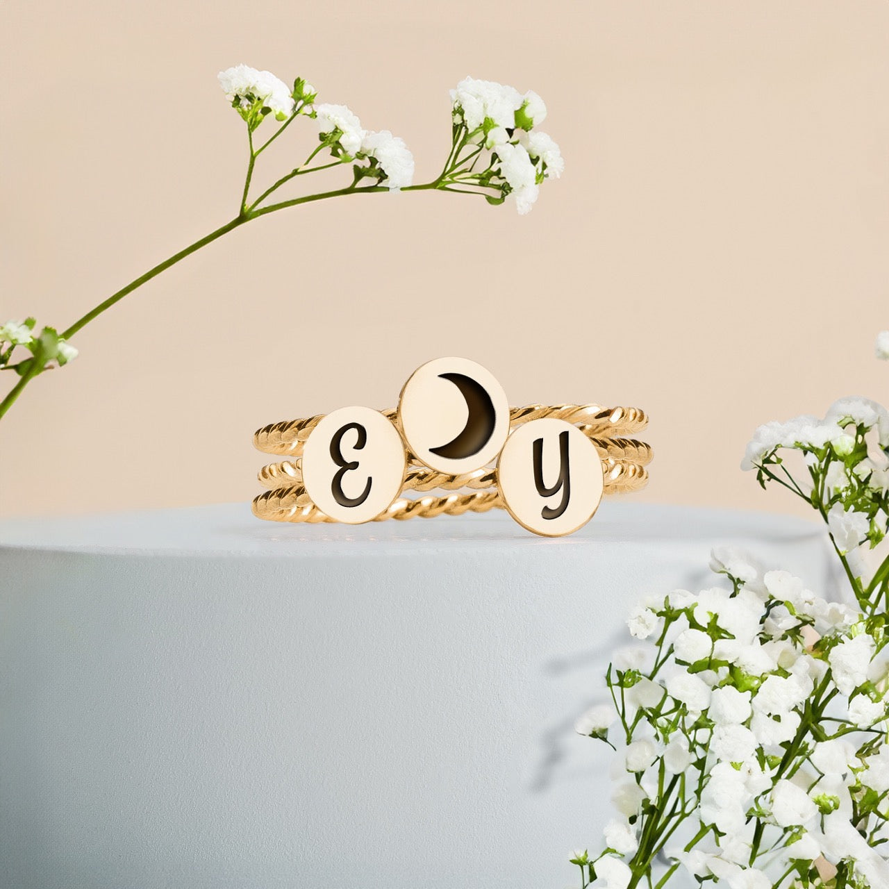 Initial Braided Rope Ring | Personalized Custom Letter Ring Band in Silver, Gold, Or Rose Gold | Family Signet Monogram Stackable Twist Ring