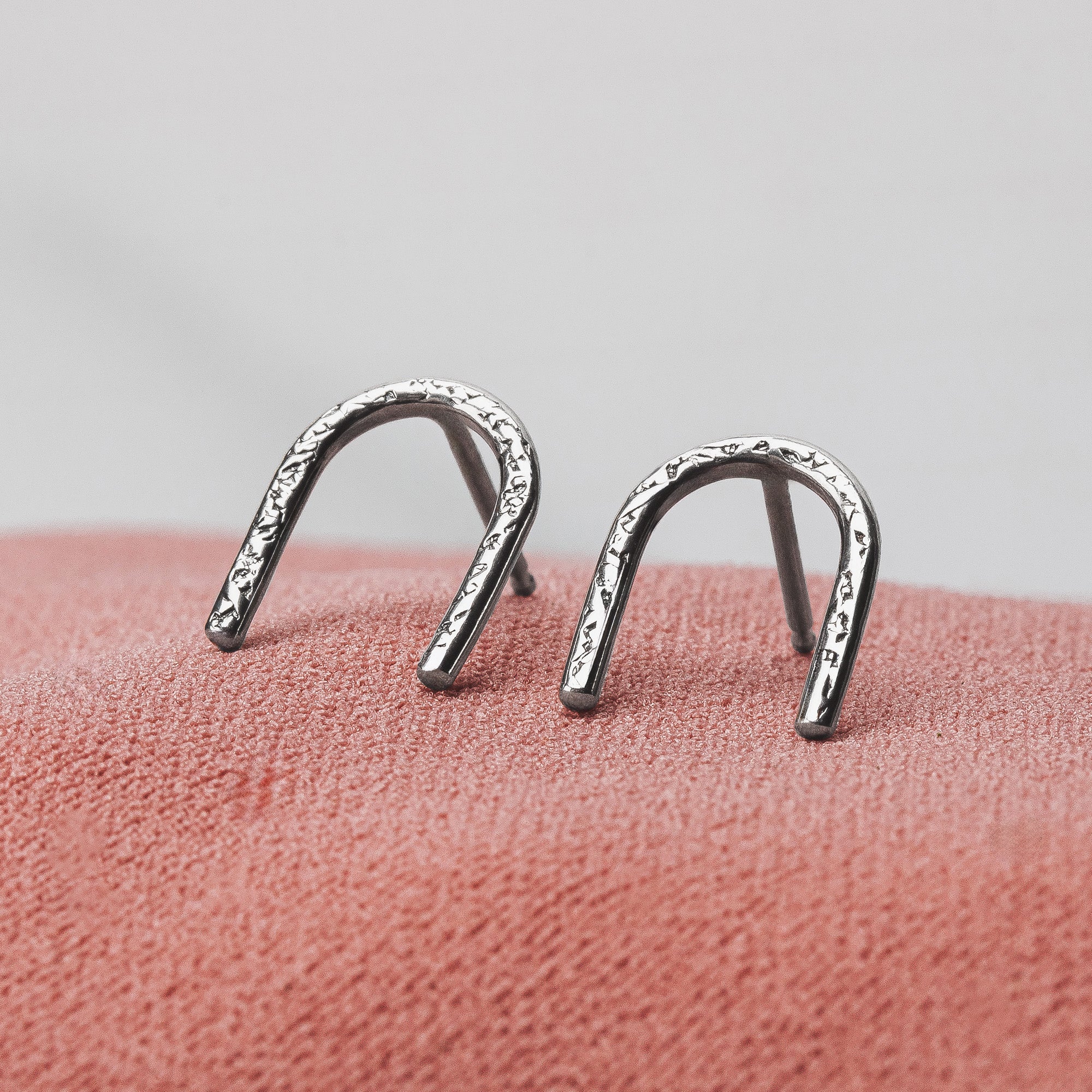 Set of 7 Thin Arrow Stacking Rings in 925 Sterling Silver and 14K Gold Fill for Women and Girls | Comfort Fit | USA Sizes 4-12