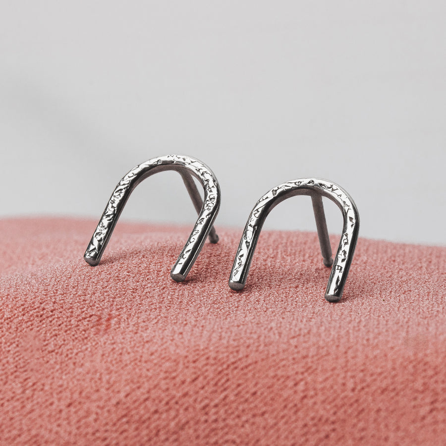 Set of 7 Thin Arrow Stacking Rings in 925 Sterling Silver and 14K Gold Fill for Women and Girls | Comfort Fit | USA Sizes 4-12