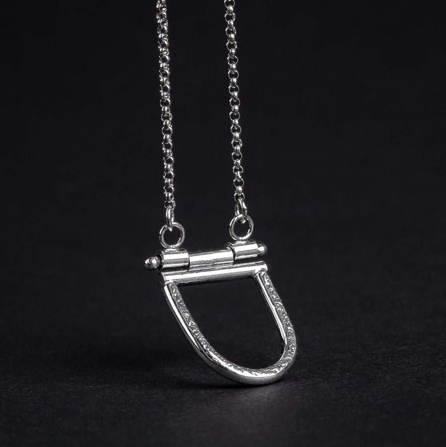 The Arch Necklace