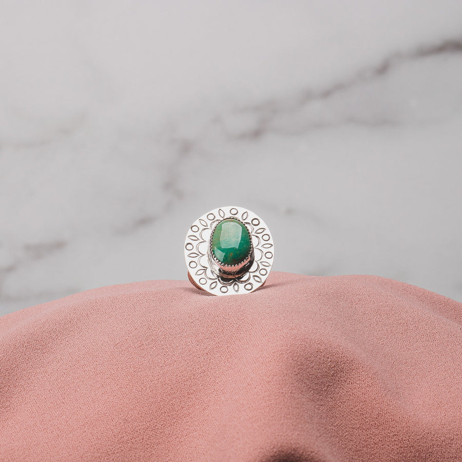 Size 8.75 Green Kingman Turquoise Gemstone Ring