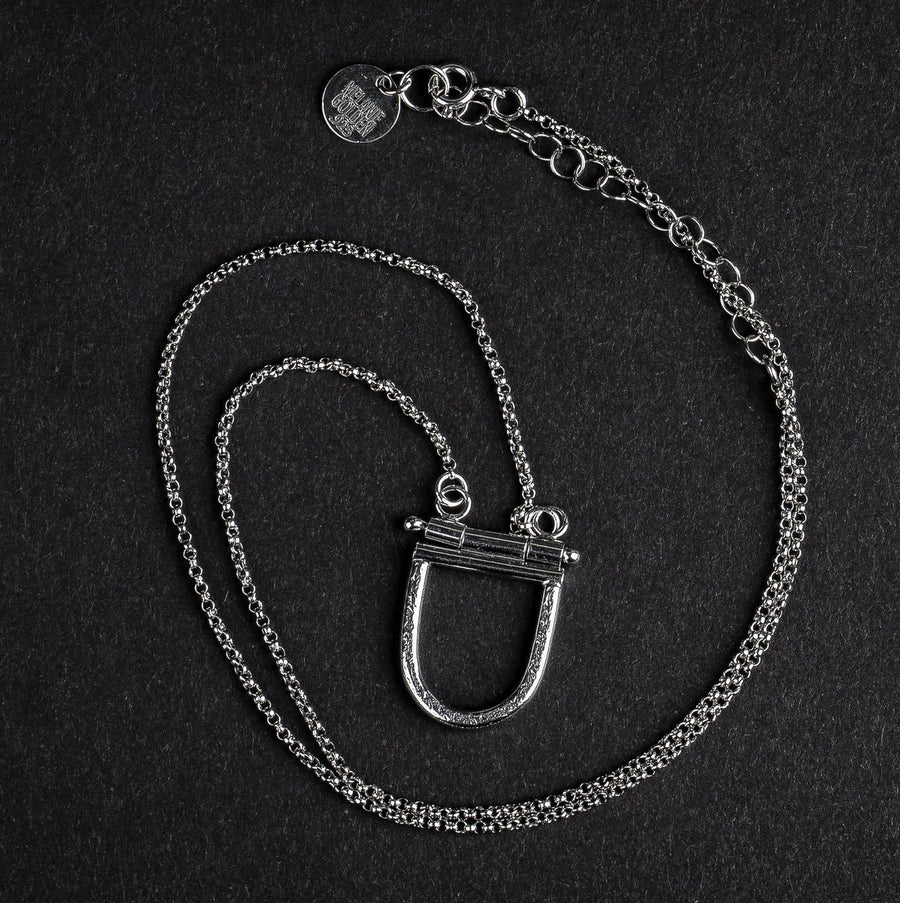 The Arch Necklace