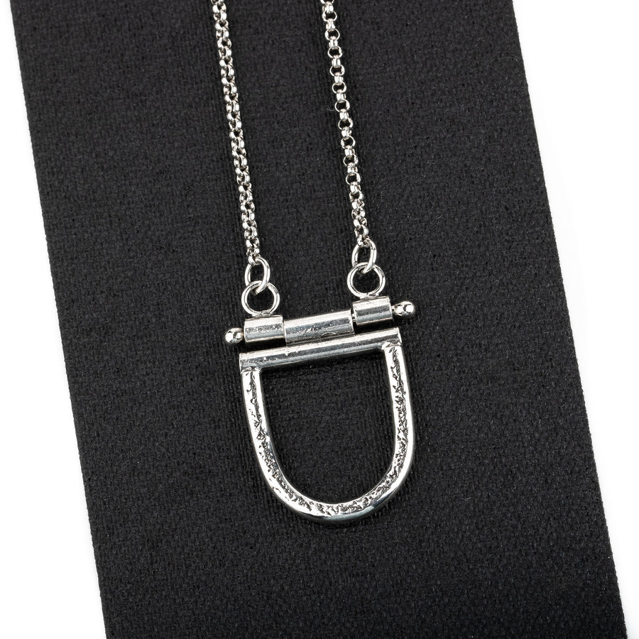 The Arch Necklace